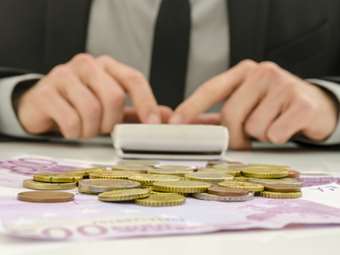 Περισσότερες από 8 καταγγελίες πολιτών την ώρα για υποθέσεις φοροδιαφυγής