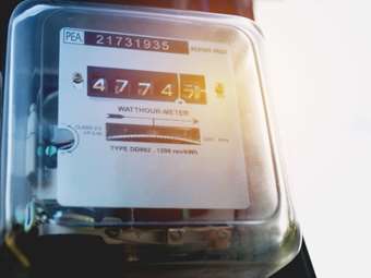 Μένουν χωριστή κατηγορία, αλλά αλλάζουν χρώμα τα "κόκκινα" τιμολόγια σταθερής χρέωσης