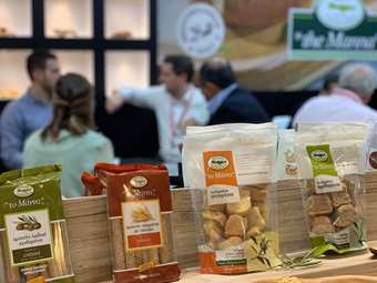 "Το Μάννα" Τσατσαρωνάκης: Δημιουργεί όμιλο για μεταποίηση, τουρισμό και θερμοκήπια