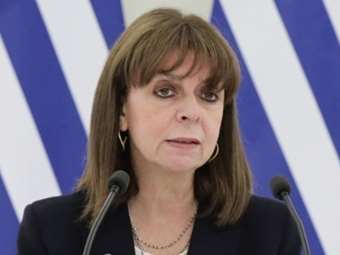 Greek President Sakellaropoulou speaks of unity &amp; solidarity in Christmas message to Greek diaspora