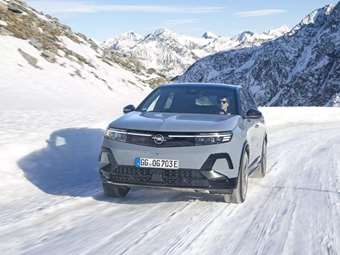 Διαθέσιμο στην Ελλάδα το ισχυρότερο ηλεκτρικό Opel-είναι και τετρακίνητο