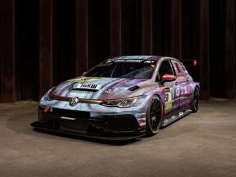 Πώς είναι να οδηγείς το αγωνιστικό VW Golf GTI Clubsport των 323 ίππων