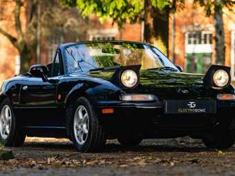 Πώς μετατρέπεις σε ηλεκτρικό ένα Mazda MX-5 Miata
