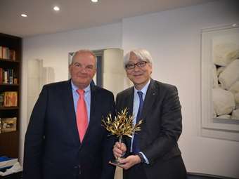 Συνάντηση Κ. Καραμανλή με τον πρόεδρο της JTI