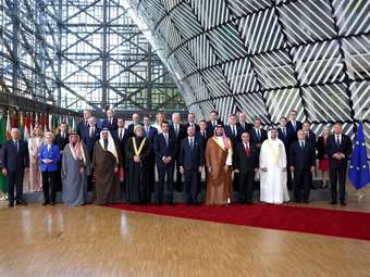 Οι λεπτές ισορροπίες που πρέπει να κρατά η Ευρώπη με το Ιράν