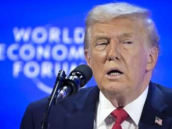 Από τον Μακρόν στους "ανεμόμυλους": Ποιοι μπήκαν στο στόχαστρο του Τραμπ στο Νταβός