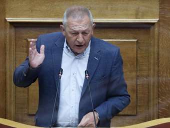 Θανάσης Παφίλης: "Γιατί δεν απαντάνε στα ερωτήματα του ΚΚΕ για το φορτίο της εμπορικής αμαξοστοιχίας;"