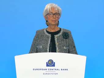 Λαγκάρντ: Σε καλό δρόμο η αποκλιμάκωση του πληθωρισμού- "Καμπανάκι" για την ανάπτυξη