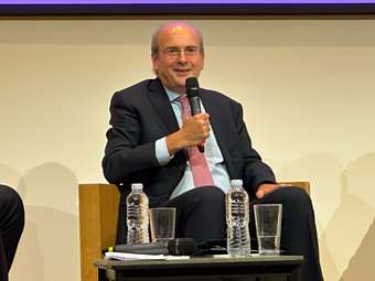 Στις ΗΠΑ ο Κ. Χατζηδάκης – Κεντρικός ομιλητής στο Capital Link, επαφές με ομογένεια