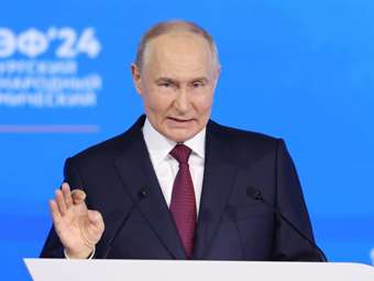 Τι ελπίζει να κερδίσει ο Πούτιν από τις διαπραματεύσεις με Τραμπ