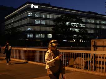 Η Δύση παλεύει με τους σύγχρονους "δαίμονές" της – Πώς θα τους νικήσει