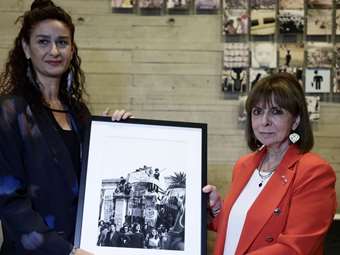 Επίσκεψη Κ. Σακελλαροπούλου στη Χιλή - Ξεναγήθηκε στο Μουσείο Μνήμης και Ανθρωπίνων Δικαιωμάτων