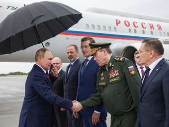 "Ύμνοι" Πούτιν στον Τραμπ: Βλέπω φως στην άκρη του τούνελ στις σχέσεις Ρωσίας-ΗΠΑ - Συζητάμε για έργα σε Αλάσκα, Αρκτική