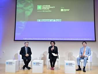 Jeffrey Sachs: "Οι Αμερικανοί πολιτικοί στερούνται αρετής, ενώ η Κίνα κυβερνάται από ένα μοντέλο αξιοκρατίας"