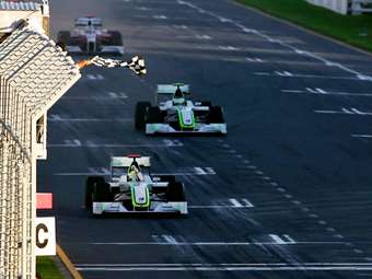 Το απίθανο μονοθέσιο F1 της Brawn GP που πήρε τίτλο το 2009 βγαίνει για πρώτη φορά σε δημοπρασία