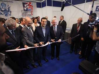 Ο Α.Τσίπρας ξεναγήθηκε στα περίπτερα των Ποσειδωνίων 2016