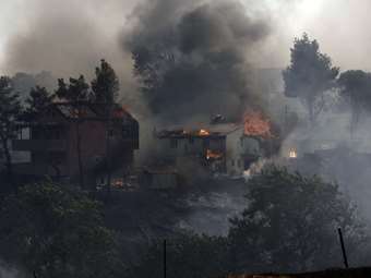 Συνελήφθη 48χρονος για τέσσερις εμπρησμούς στην Παλλήνη