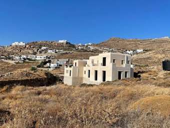 Πλειστηριασμοί: Άλλαξε χέρια ακίνητο της οικογένειας Μαλαματίνα στη Μύκονο