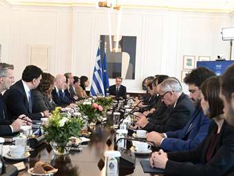 Αυλαία για την... τελική πράξη στο γάμο των ομόφυλων - Η εισήγηση Μητσοτάκη και το ορόσημο της ψηφοφορίας