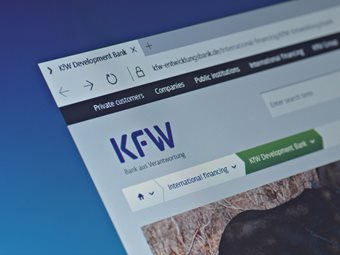 Handelsblatt: Επισπεύδει την κρατική τραπεζική πίστωση για να βοηθήσει τις εταιρείες ενέργειας