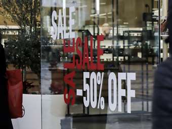 Black Friday: Πρόστιμα 2,2 εκατ. ευρώ σε 14 επιχειρήσεις για παραπλανητικές εκπτώσεις