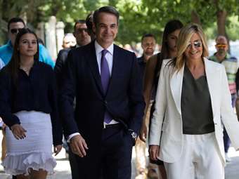 Πόθεν Έσχες: Τι δήλωσε ο Κυριάκος Μητσοτάκης και η Μαρέβα Γκραμπόφσκι