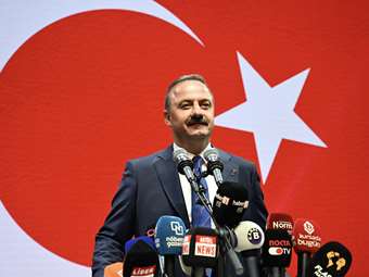 "Κλειδί": Το νέο εθνικιστικό κόμμα της Τουρκίας με άρωμα Κεμάλ, αλλά και Ερμπακάν