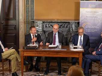 Γ. Στουρνάρας: Η Ελλάδα βρίσκεται περίπου στον κοινοτικό μέσο όρο στη χρήση ηλεκτρικών μέσων πληρωμών