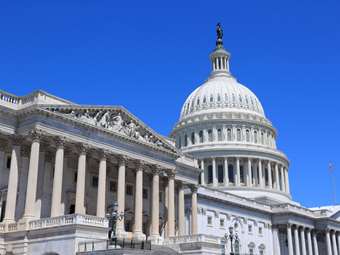 ΗΠΑ: Η διοίκηση Τραμπ αλλάζει τους κανόνες για τις κυβερνητικές προσλήψεις