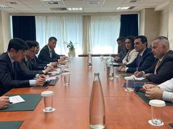 Συνάντηση με τον πρόεδρο της Cosco Shipping, Γουάν Μιν, είχε ο υπουργός Ανάπτυξης Κ. Σκρέκας