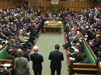 Βρετανία: Το "σχέδιο Ρουάντα" για τους μετανάστες ξεπέρασε το πρώτο εμπόδιο στη Βουλή των Κοινοτήτων