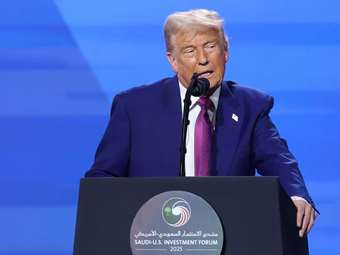 Ο Τραμπ με επιστολή σε 17 φαρμακευτικές εταιρείες καλεί σε μείωση τιμών στα φάρμακα στις ΗΠΑ