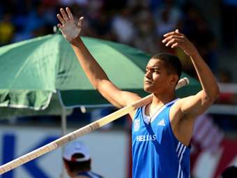 Emmanouil Karalis wins bronze in pole vault in World Athletics Indoor Championships