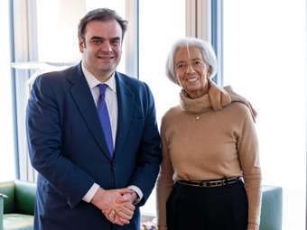 Συνάντηση Κ. Πιερρακάκη - Κρ. Λαγκάρντ: Μία ισχυρότερη και περισσότερο ανθεκτική ευρωζώνη στο επίκεντρο των προσπαθειών μας