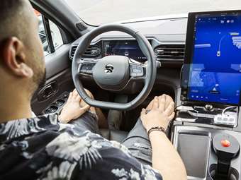 "Μπλόκο" Μπάιντεν σε κινεζική τεχνολογία αυτόνομων οχημάτων στις ΗΠΑ