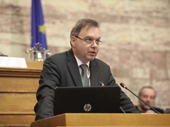 "Καμπανάκι" από τον πρόεδρο του ΚΕΠΕ, Π. Λιαργκόβα: Μειώνεται η απασχόληση στους 30άρηδες - Πρόβλημα για την ανάπτυξη το δημογραφικό