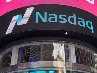 Ο Nasdaq διαγράφει από το ταμπλό τις μετοχές των ρωσικών εταιρειών Yandex και Ozon