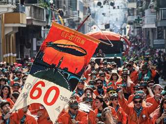 Βούλιαξαν οι τουριστικοί προορισμοί για το τριήμερο - Οι προετοιμασίες για 25η Μαρτίου