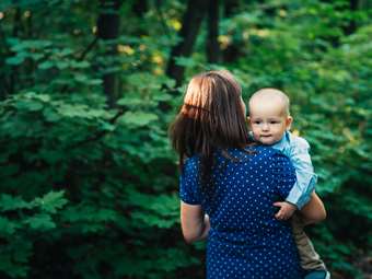 Όλα για το επίδομα μητρότητας σε αυταπασχολούμενες και αγρότισσες- Οι ημερομηνίες πληρωμών
