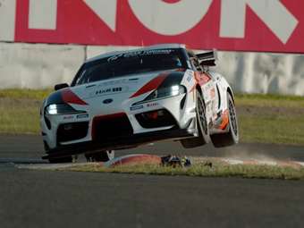 Μην δεις το απίστευτο εορταστικό video της Toyota γιατί είναι εθιστικό