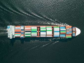 Η Κίνα κυριαρχεί απόλυτα στα νέα ναυπηγικά συμβόλαια containerships