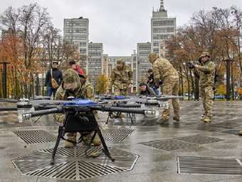 Οι ουκρανικές δυνάμεις πραγματοποίησαν επίθεση με drones σε εργοστάσιο χάλυβα της Ρωσίας