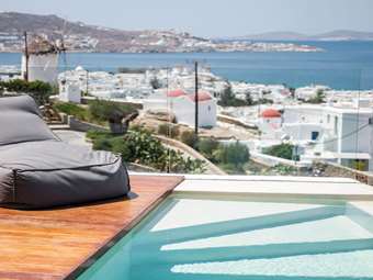 Μύκονος: Στο Επίκεντρο της Πολυτέλειας - Η Ανοδική Τάση στην Ενοικίαση Πολυτελών Βιλών