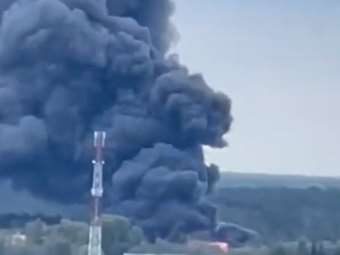 Ρωσία: Κατασβέσθηκε φωτιά που προκλήθηκε από πτώση ουκρανικού drone κοντά στο διυλιστήριο Αφίπσκι