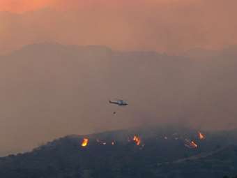 Μάχη με τις αναζωπυρώσεις στη Λεμεσό: Κρανίου τόπος έκταση 100 τ.χλμ. - Διερευνάται εμπρησμός