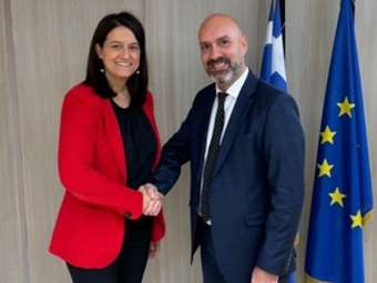 Συνάντηση της Υπουργού Εργασίας και Κοινωνικής Ασφάλισης με τον πρόεδρο του Τ.Ε.Α.Υ.Φ.Ε