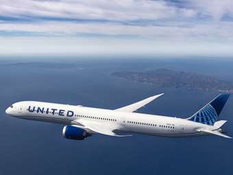 United Airlines: Επεκτείνει τις εποχικές πτήσεις από Αθήνα προς ΗΠΑ για το 2025