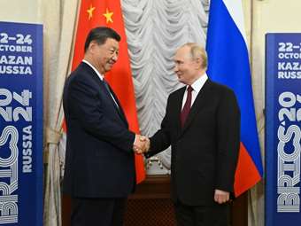 Σι Τζινπίνγκ στον Πούτιν: "Ο κόσμος βρίσκεται σε χάος αλλά η φιλία με την Ρωσία θα διαρκέσει"