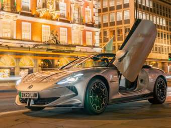 Αποκαλύφθηκε το MG Cyberster παραγωγής-πισωκίνητο και τετρακίνητο έως 536 ίππους (εικόνες)