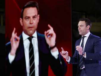 Ο Στ. Κασσελάκης αφήνει αιχμές για Αλ. Τσίπρα και πάει στη βάση: "Βρείτε μου αντίπαλο και πάμε"